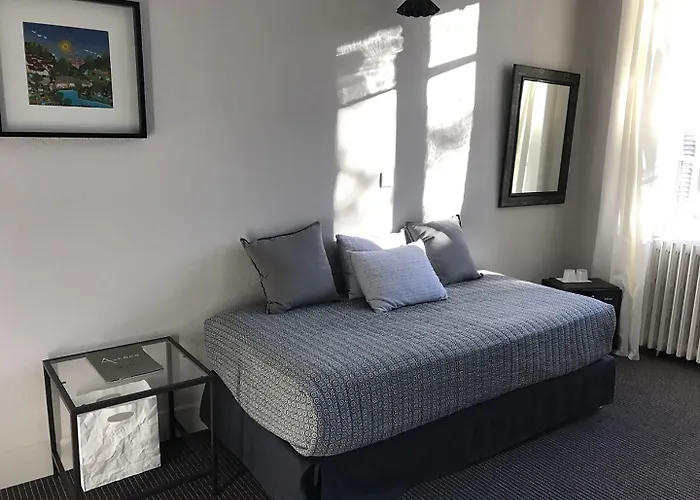 Отель Azteca 3*